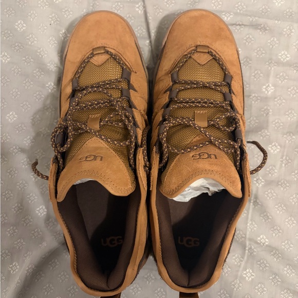 Mens Ugg Captrail Suede Sneakers Size 12 New - Picture 2 of 9